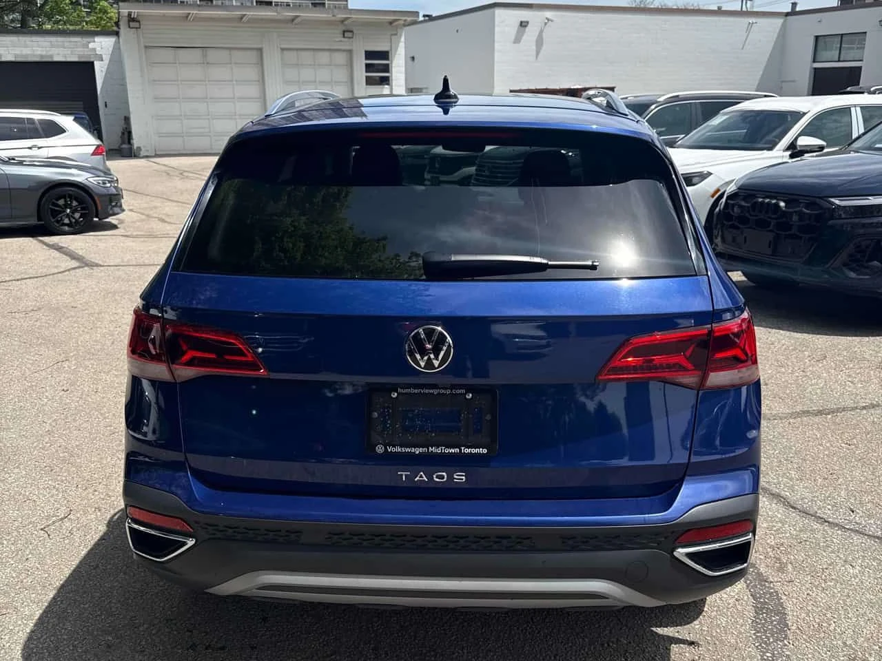 VW Taos * Comfortline * CARFAX * 2 КЛЮЧА * KEYLESS * , снимка 4 - Автомобили и джипове - 54630636