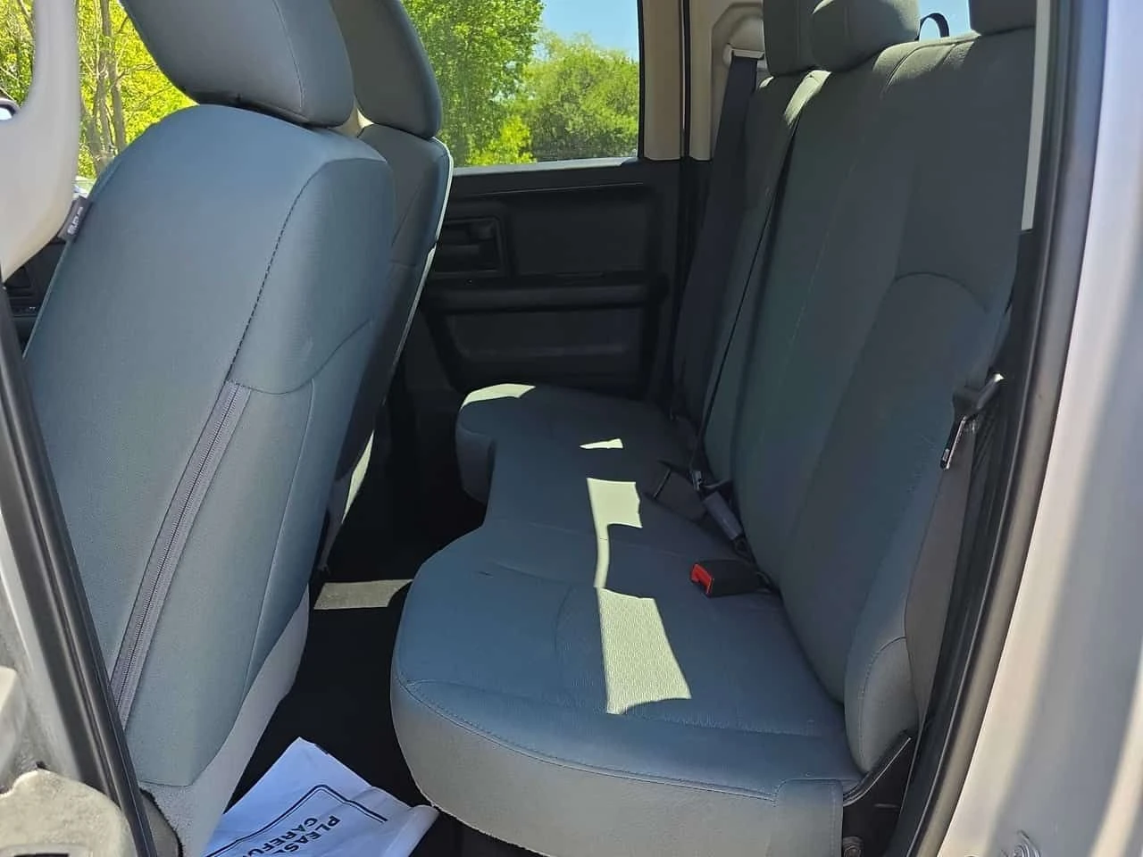 Dodge RAM 1500 * Express * CARFAX * KEYLESS * АВТОКРЕДИТ, снимка 11 - Автомобили и джипове - 54775057