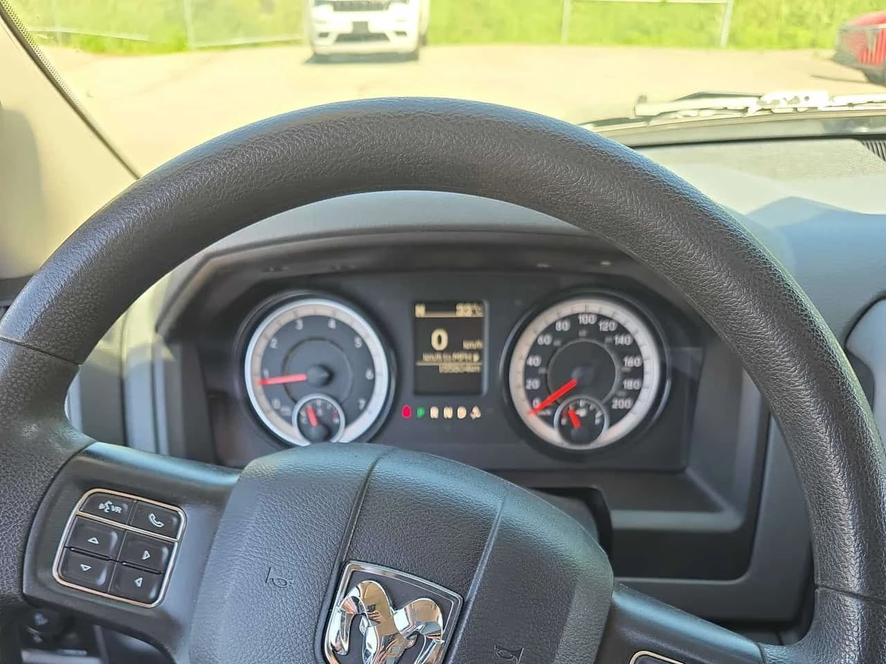 Dodge RAM 1500 * Express * CARFAX * KEYLESS * АВТОКРЕДИТ, снимка 8 - Автомобили и джипове - 54775057