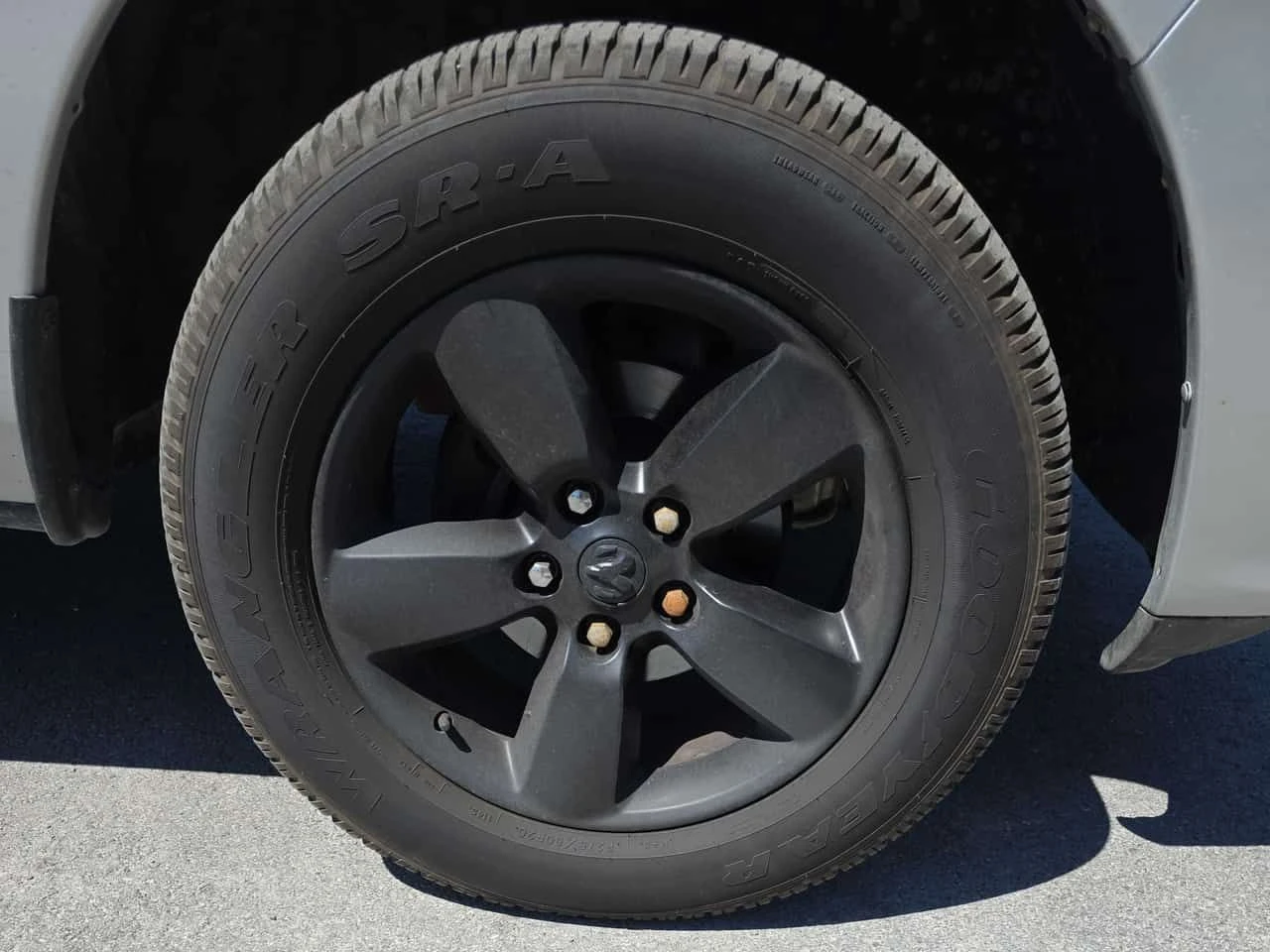Dodge RAM 1500 * Express * CARFAX * KEYLESS * АВТОКРЕДИТ, снимка 7 - Автомобили и джипове - 54775057
