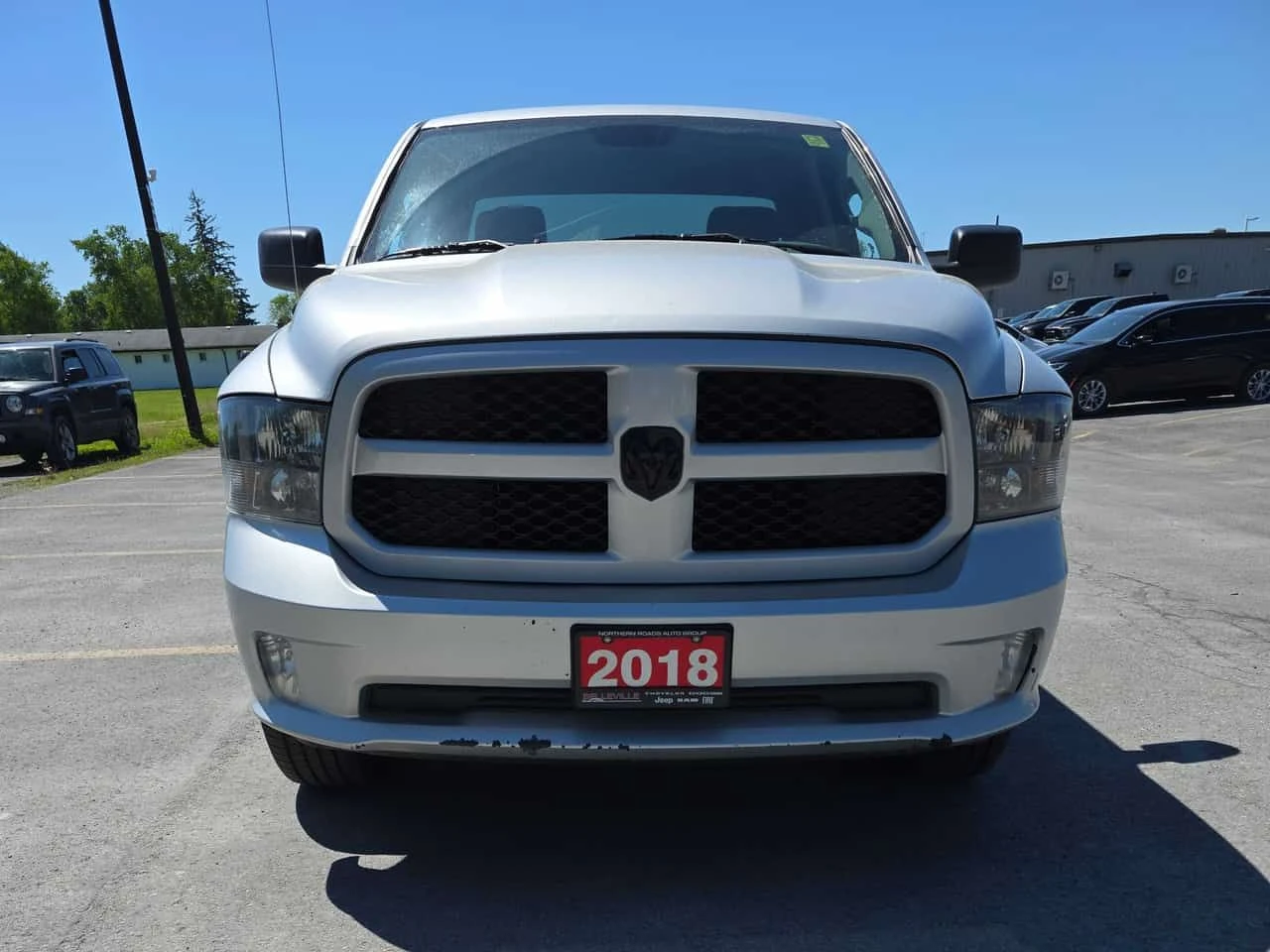 Dodge RAM 1500 * Express * CARFAX * KEYLESS * АВТОКРЕДИТ, снимка 6 - Автомобили и джипове - 54775057