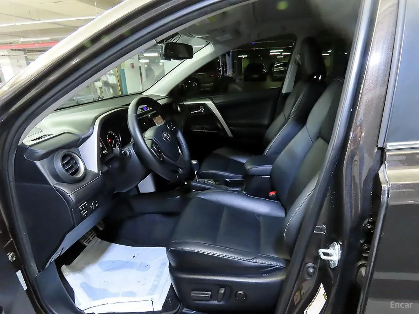 Toyota Rav4, снимка 6 - Автомобили и джипове - 55003191