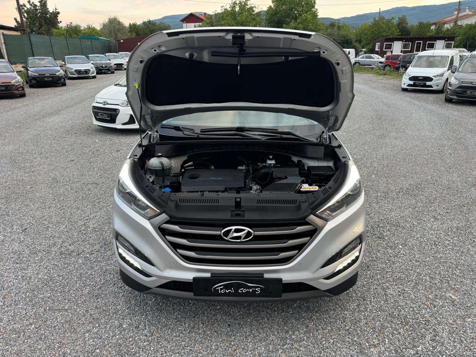 Hyundai Tucson 1.7CRDI NAVI!! CAMERA!! Keyless!! Line assist!! E6, снимка 17 - Автомобили и джипове - 55253115