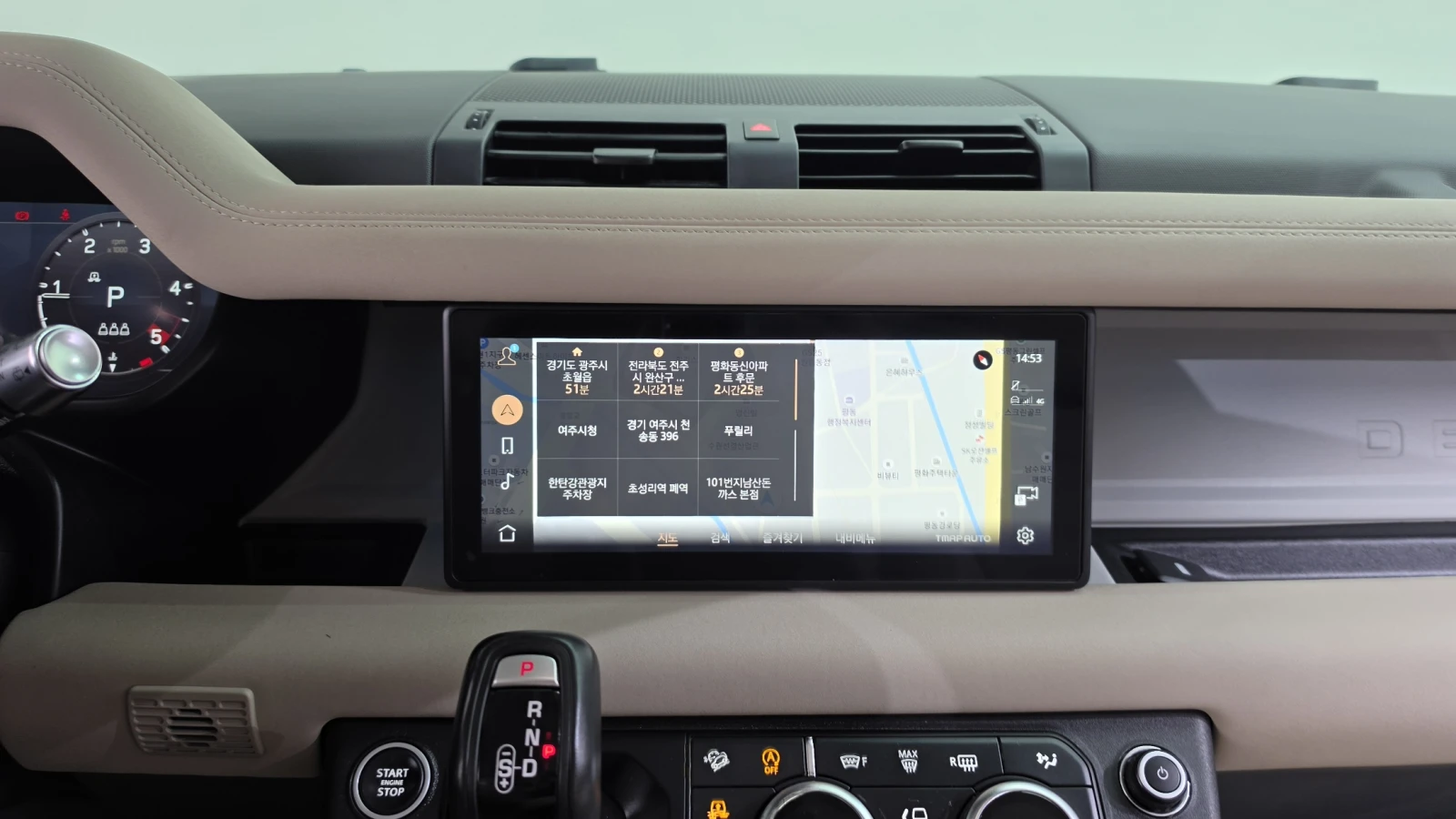 Land Rover Defender D240* BLIND SPOT* 360* ЛЮК* ПОДГРЕВ ВОЛАН* КРАЙНА , снимка 13 - Автомобили и джипове - 55383892