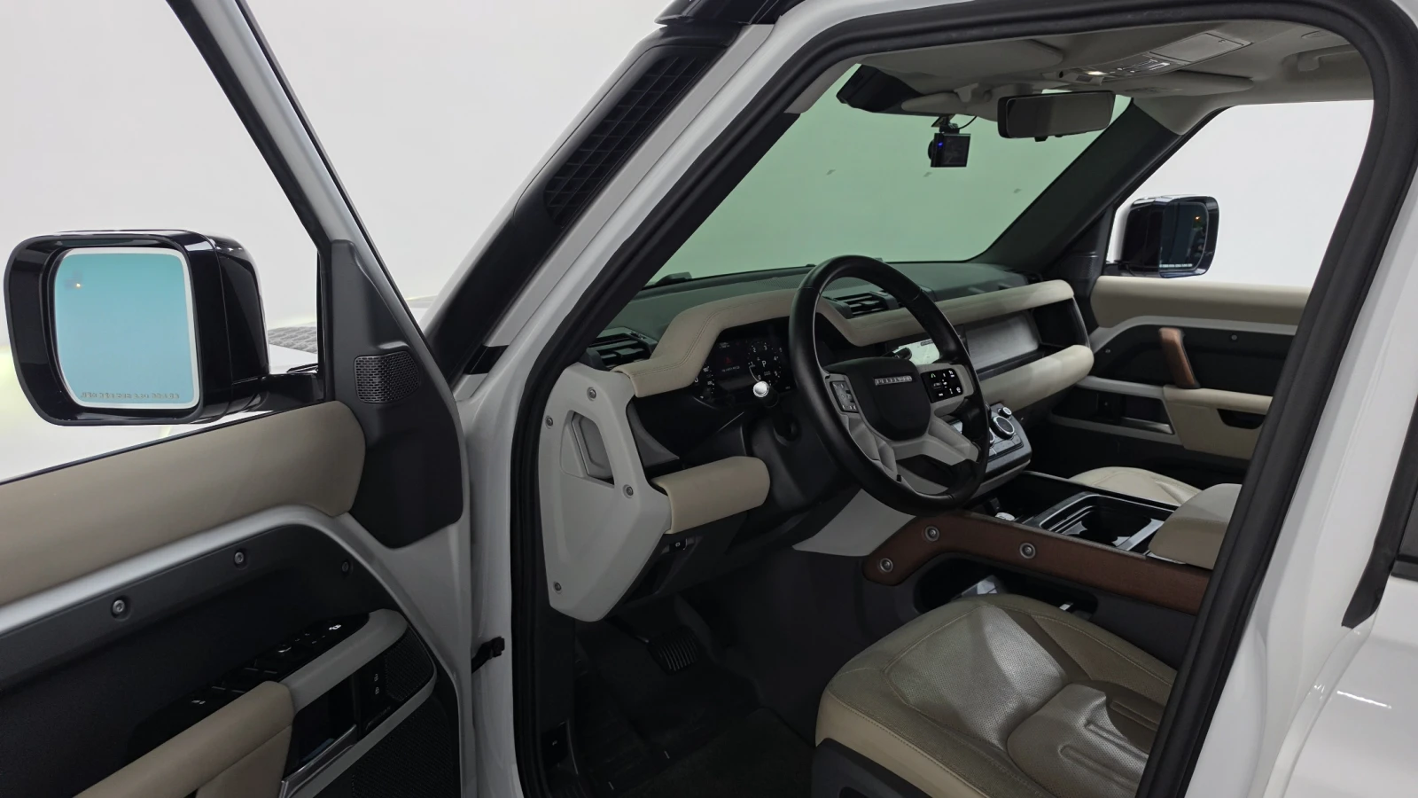 Land Rover Defender D240* BLIND SPOT* 360* ЛЮК* ПОДГРЕВ ВОЛАН* КРАЙНА , снимка 10 - Автомобили и джипове - 55383892
