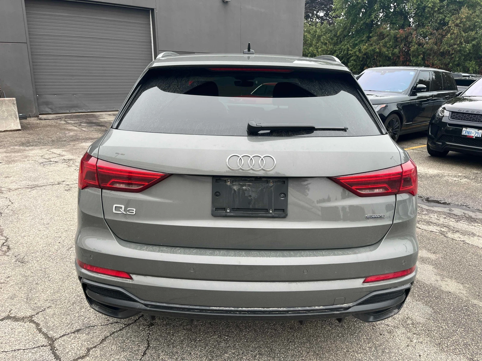 Audi Q3 Progressiv / NARDO GREY / DISTRONIC / CARFAX , снимка 4 - Автомобили и джипове - 55897034