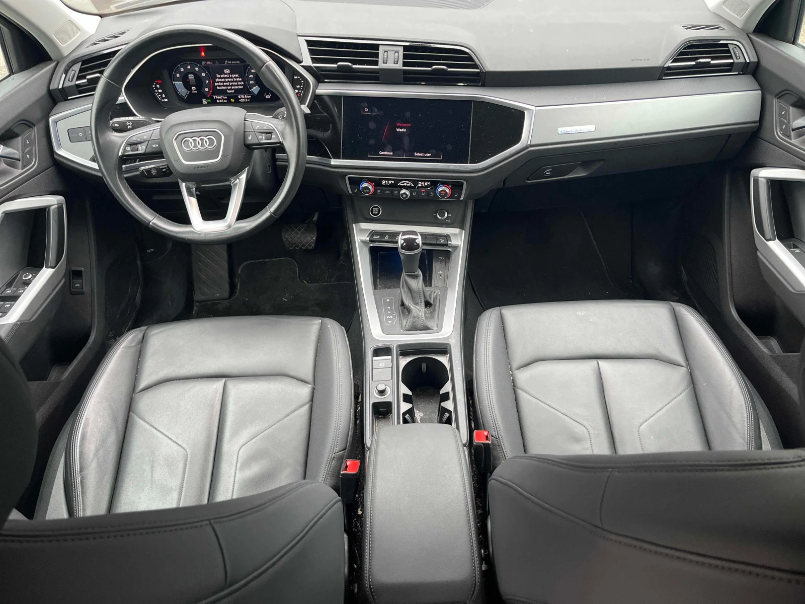 Audi Q3 Progressiv / NARDO GREY / DISTRONIC / CARFAX , снимка 9 - Автомобили и джипове - 55897034