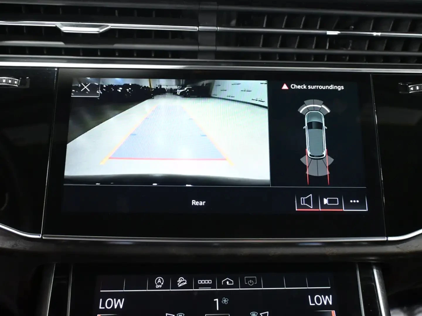 Audi Q7 PROGRESSIV S LINE ЦЕНА ДО БЪЛГАРИЯ АВТОКРЕДИТ, снимка 14 - Автомобили и джипове - 56022463