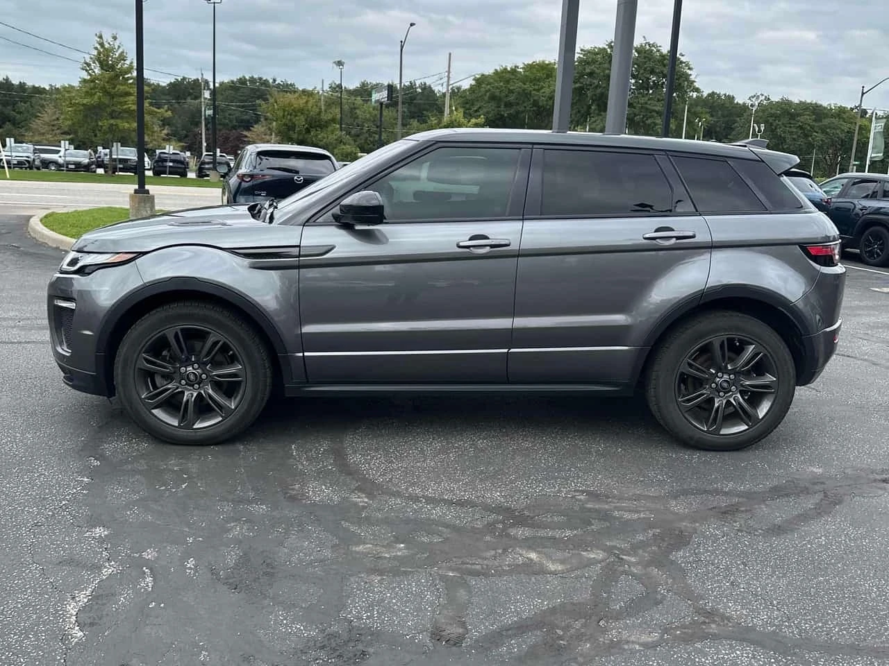Land Rover Range Rover Evoque * Landmark Special Edition* АВТОКРЕДИТ* , снимка 2 - Автомобили и джипове - 56268523