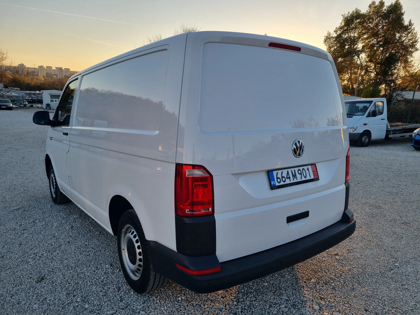 VW T6 2.0TDI 102k.c Клима Euro 6b ШВЕЙЦАРИЯ  - изображение 6