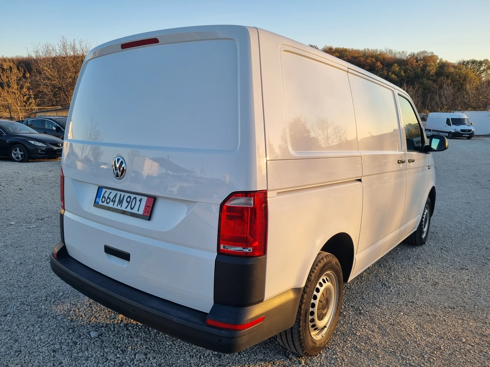 VW T6 2.0TDI 102k.c Клима Euro 6b ШВЕЙЦАРИЯ  - изображение 4