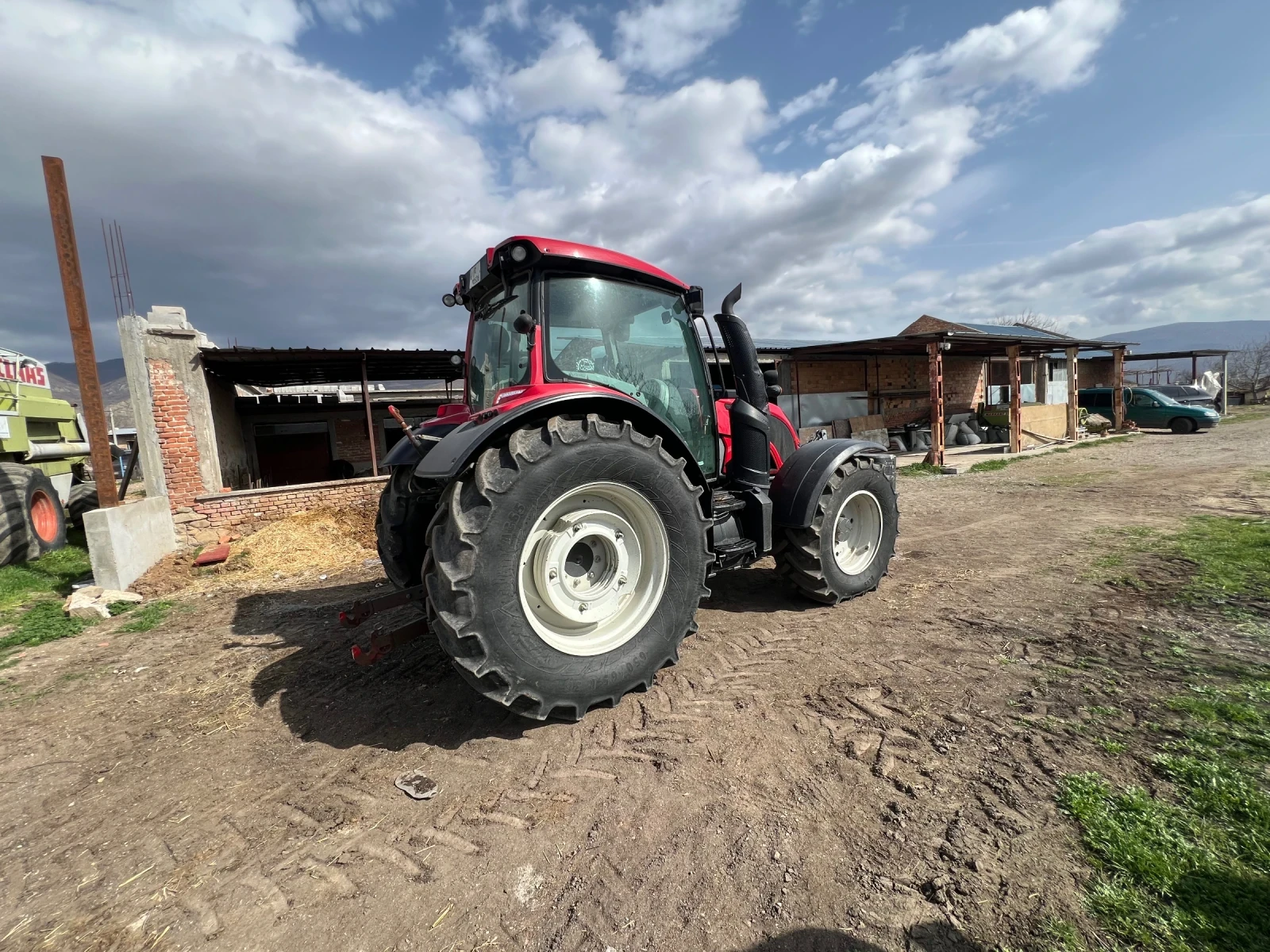 Трактор Valtra N154EH5 - изображение 4