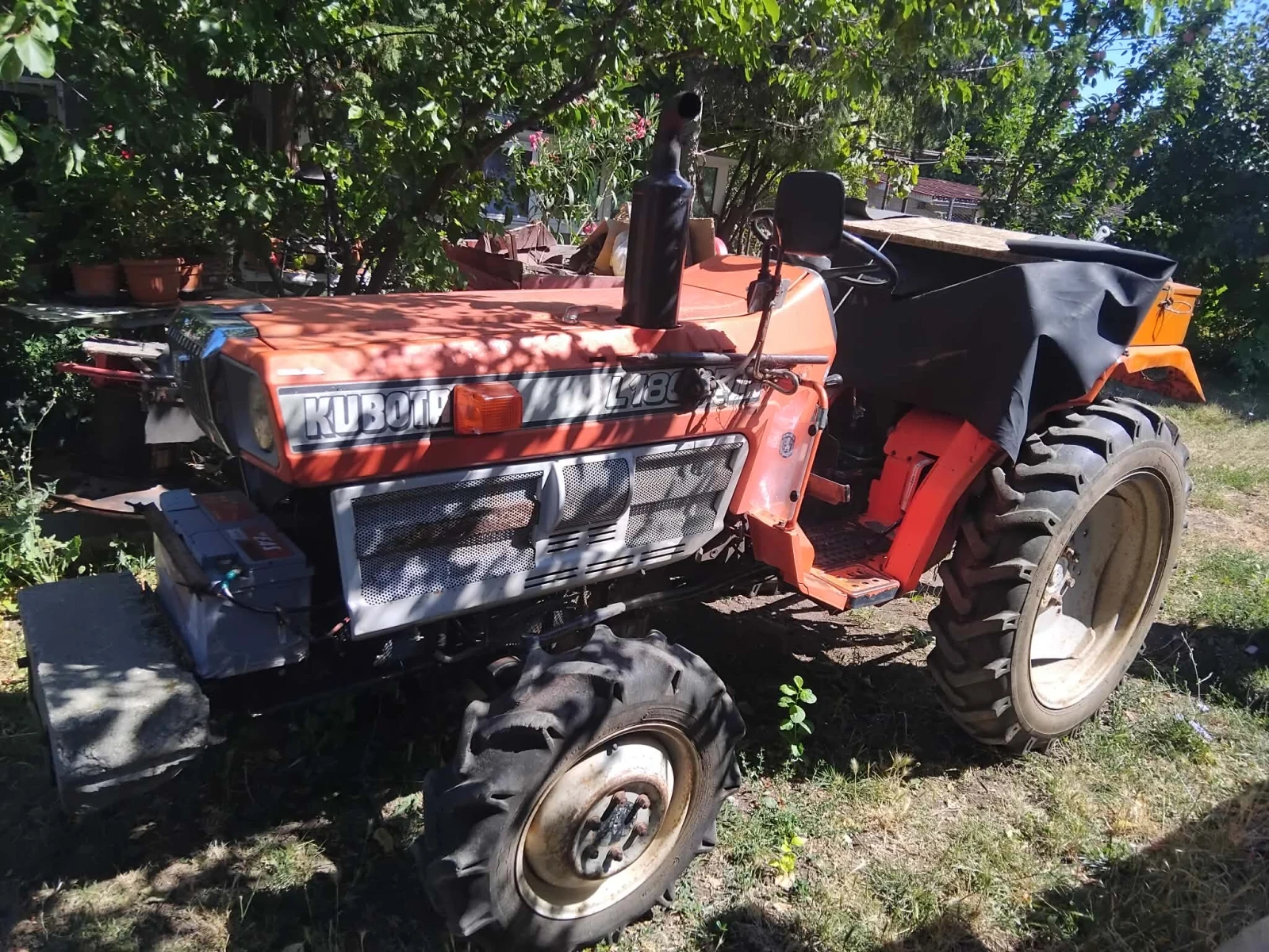 Трактор Kubota, снимка 4 - Селскостопанска техника - 55796696