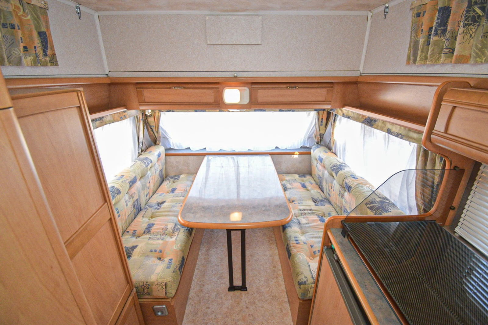 Каравана Rapido Club 39T Evolution, снимка 7 - Каравани и кемпери - 56119411