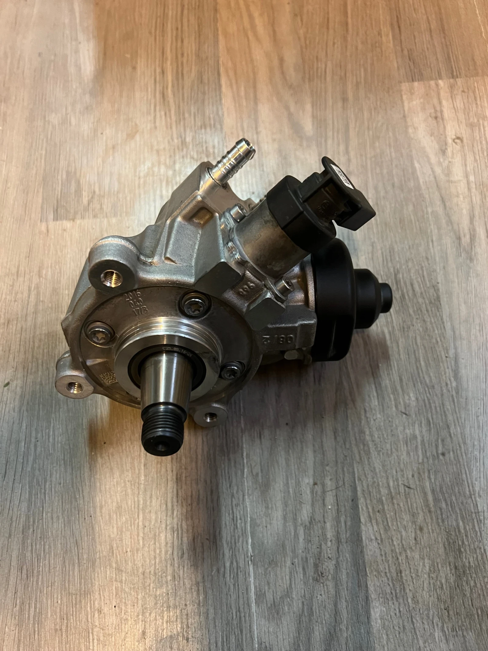 0445010538 VW AUDI SKODA 04L130755E    0445010538 04L 130 755 E | Mobile.bg   5