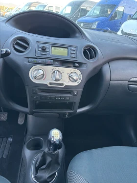 Toyota Yaris 1.3 4 врати КЛИМАТИК РЕГИСТРИРАНА, снимка 8