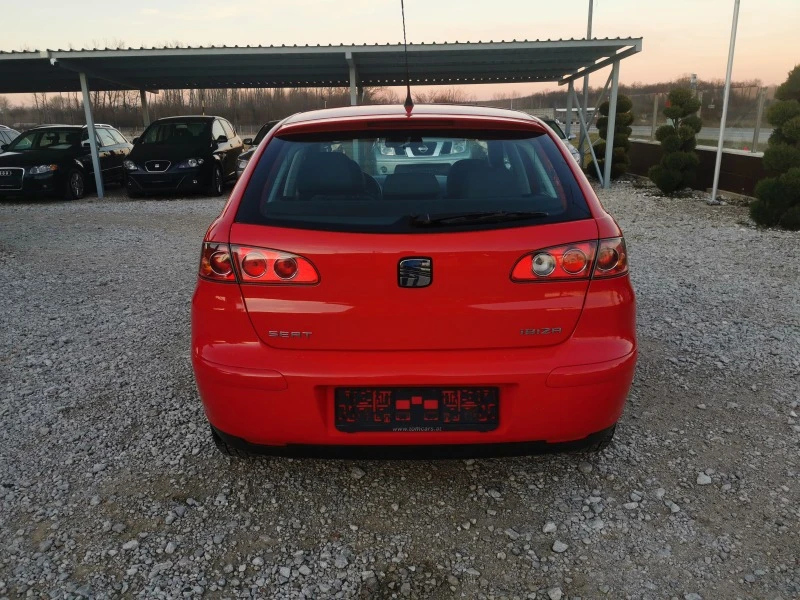 Seat Ibiza 1.2 КЛИМАТИК РЕАЛНИ КИЛОМЕТРИ, снимка 4 - Автомобили и джипове - 39219667