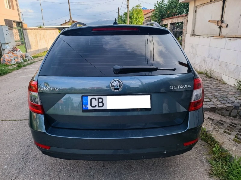 Skoda Octavia AUTOMATIC NAVI НАПЪЛНО ОБСЛУЖЕНА , снимка 5 - Автомобили и джипове - 45877640