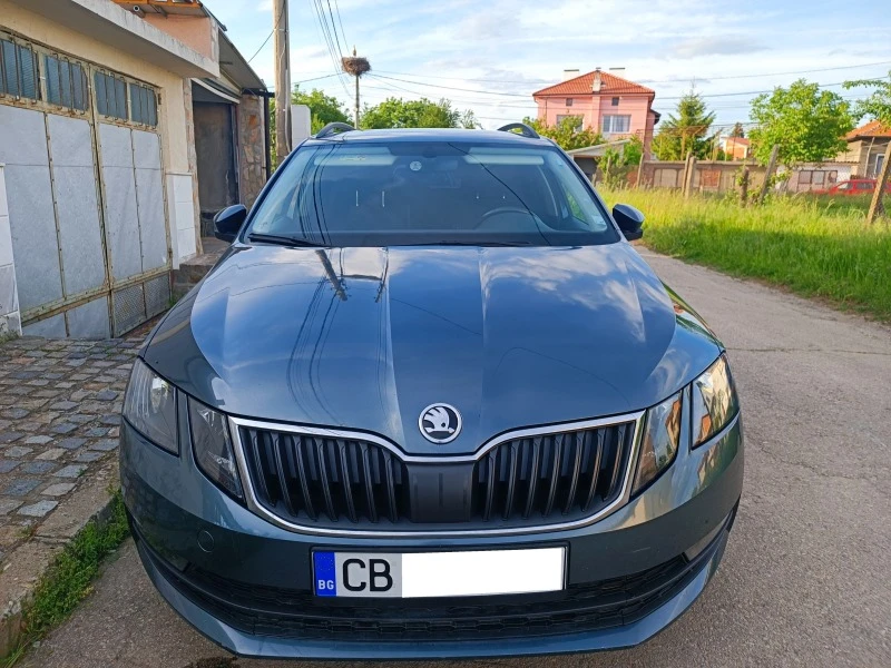 Skoda Octavia AUTOMATIC NAVI НАПЪЛНО ОБСЛУЖЕНА , снимка 2 - Автомобили и джипове - 45877640