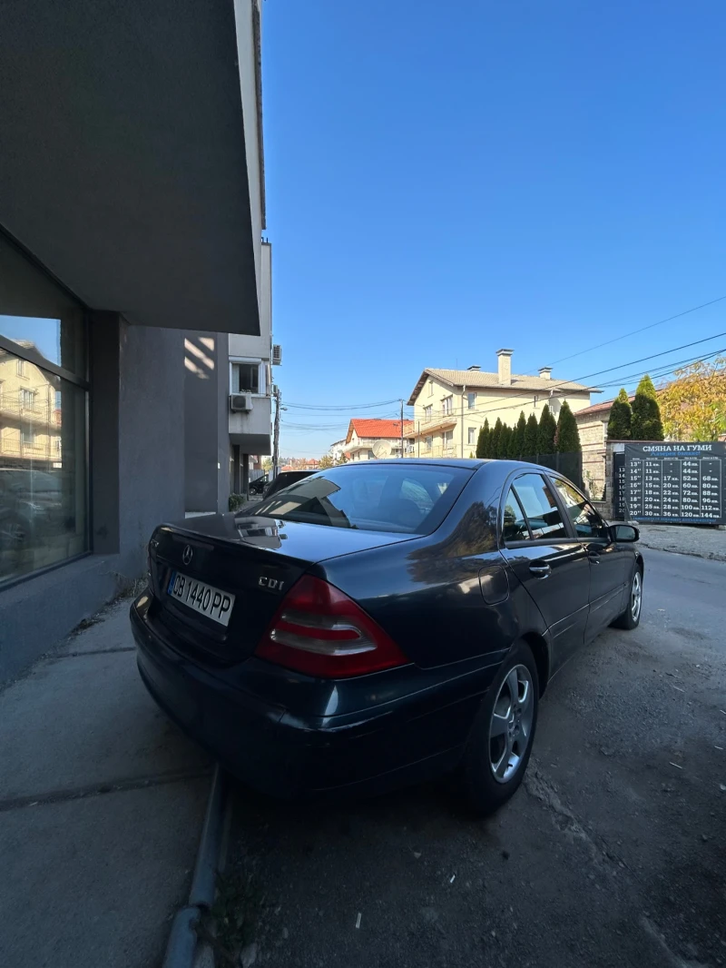 Mercedes-Benz C 270, снимка 4 - Автомобили и джипове - 47785235