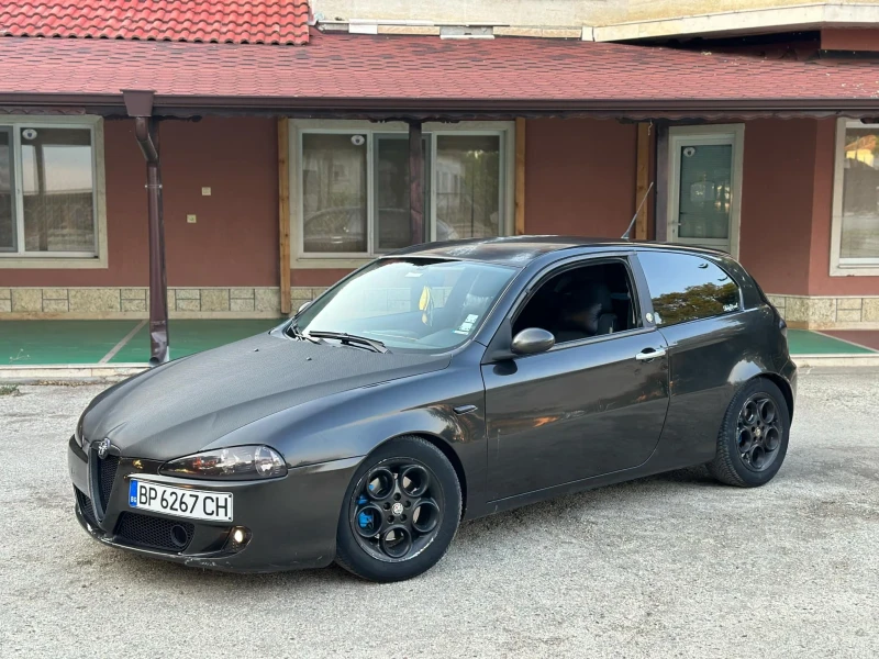 Alfa Romeo 147, снимка 1 - Автомобили и джипове - 48299771