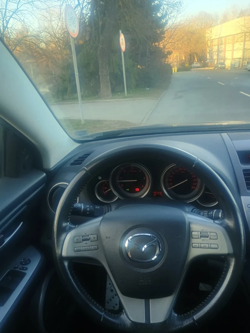 Mazda 6 2.2 185kc, снимка 10 - Автомобили и джипове - 48744775