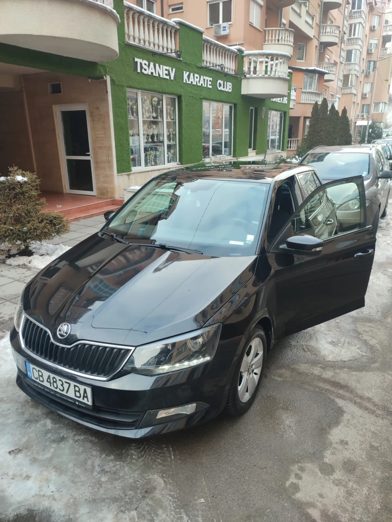 Skoda Fabia, снимка 1 - Автомобили и джипове - 48773637