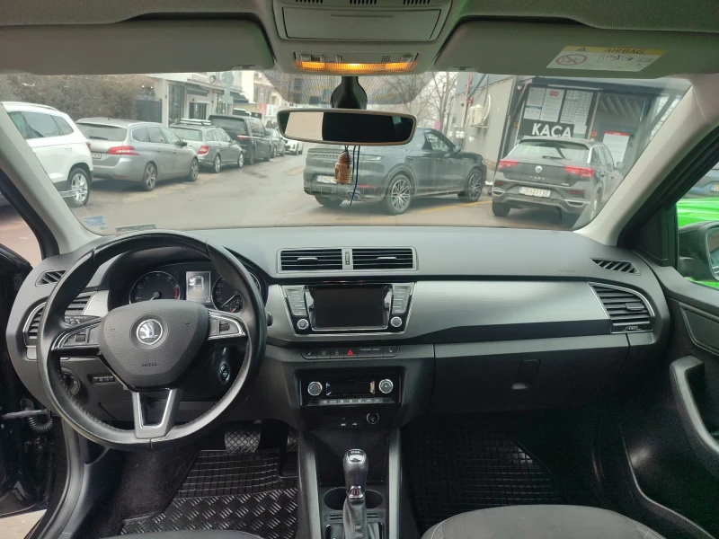 Skoda Fabia, снимка 8 - Автомобили и джипове - 48773637