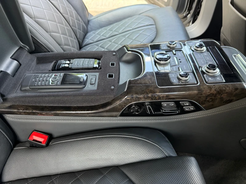 Audi A8 4.2 MATRIX / LONG / BOSE, снимка 14 - Автомобили и джипове - 51194283
