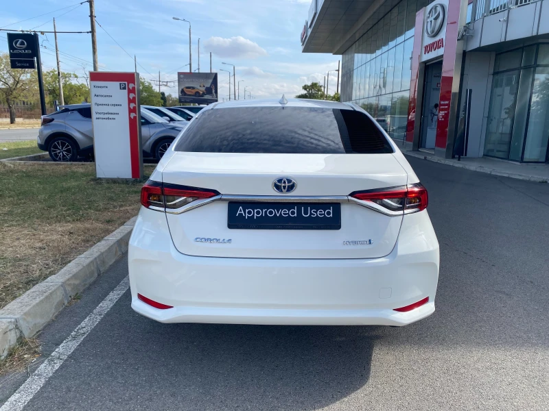 Toyota Corolla 1.8 HEV, снимка 5 - Автомобили и джипове - 51842913