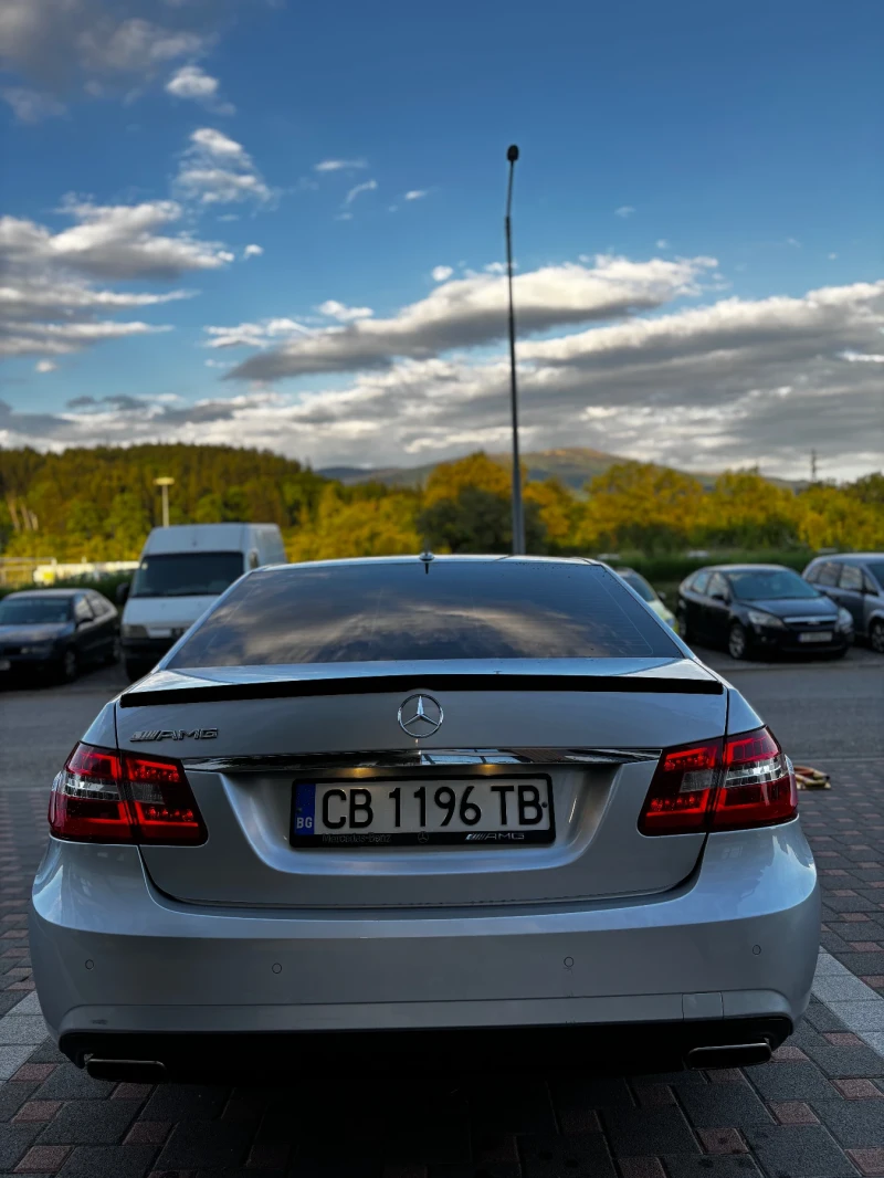 Mercedes-Benz E 350 AMG Pack, снимка 5 - Автомобили и джипове - 52041488