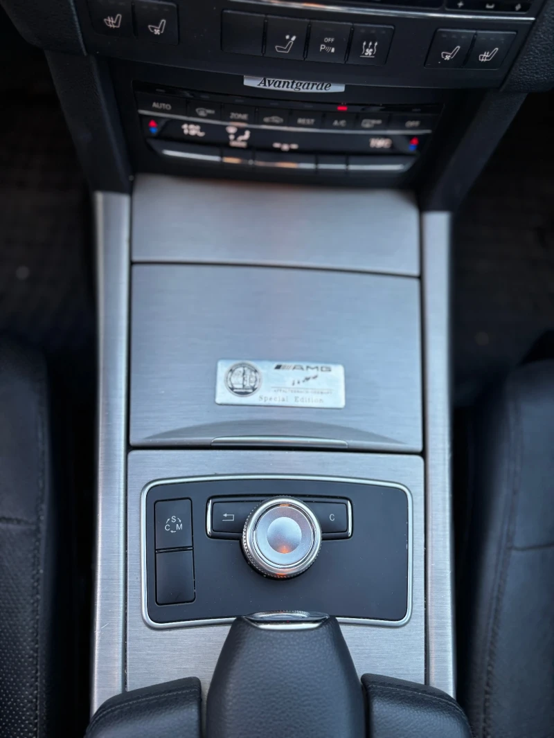 Mercedes-Benz E 350 AMG Pack, снимка 13 - Автомобили и джипове - 52041488