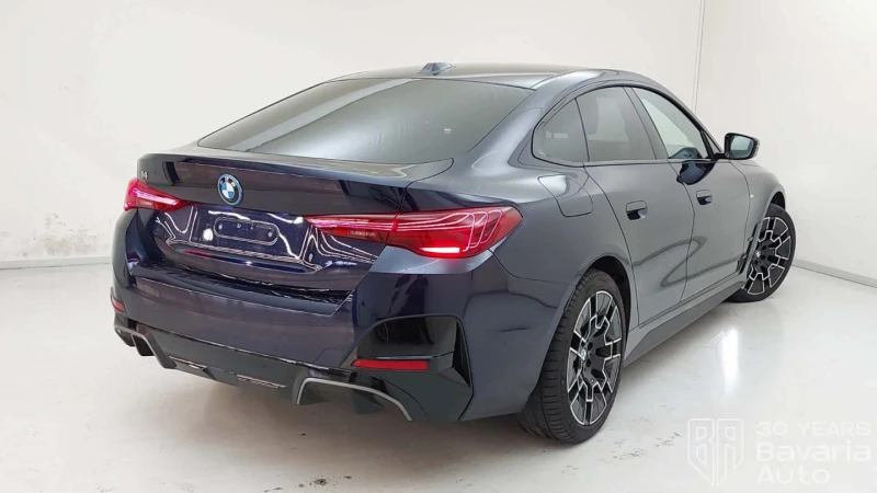 BMW i4 40 eDrive M Sport Paket, снимка 3 - Автомобили и джипове - 52815813