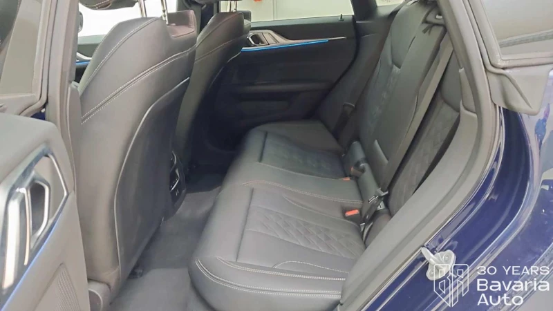 BMW i4 40 eDrive M Sport Paket, снимка 9 - Автомобили и джипове - 52815813