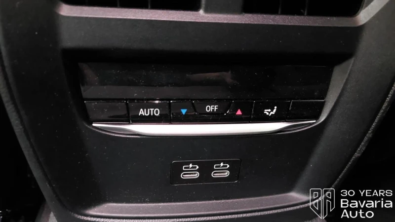 BMW i4 40 eDrive M Sport Paket, снимка 14 - Автомобили и джипове - 52815813