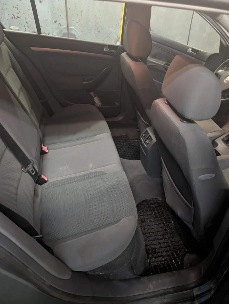 VW Golf, снимка 7 - Автомобили и джипове - 52870415