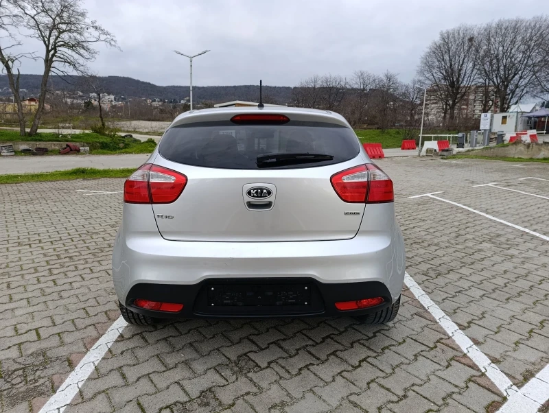 Kia Rio 1.4 16V CRDI FACE LED, снимка 5 - Автомобили и джипове - 53043639