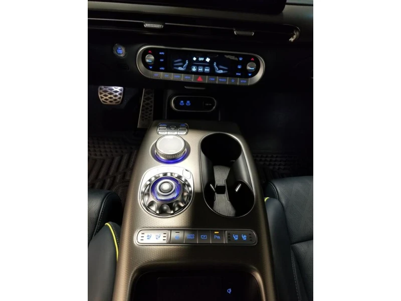 Genesis GV60 Performance w/Navy Interior AWD, снимка 12 - Автомобили и джипове - 53075944