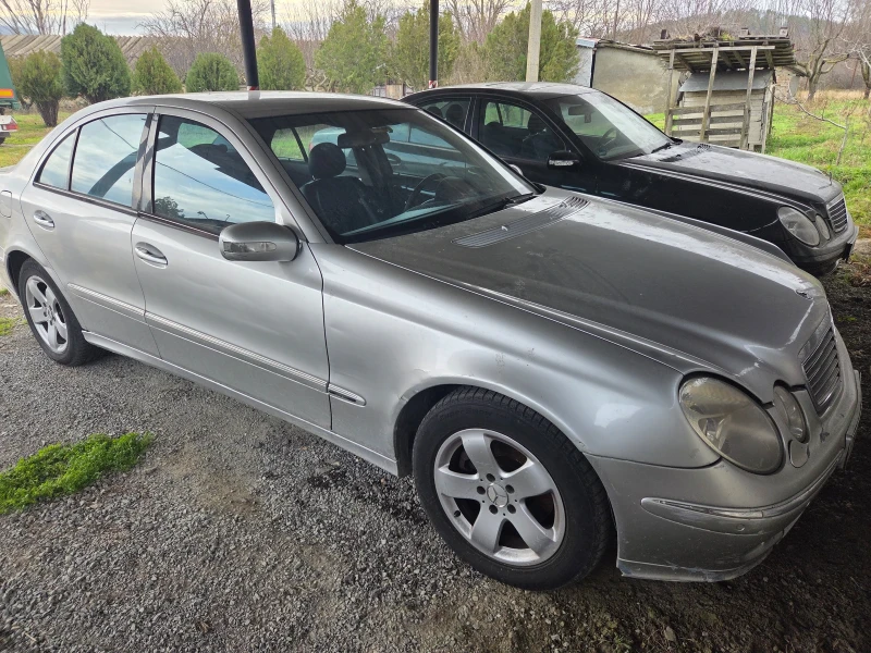 Mercedes-Benz E 270, снимка 13 - Автомобили и джипове - 53568692