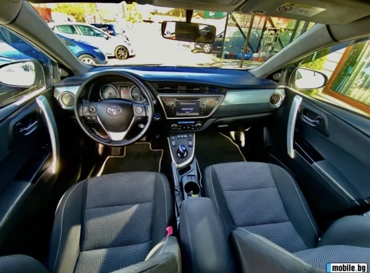 Toyota Auris 1.8 Hybrid  - изображение 5