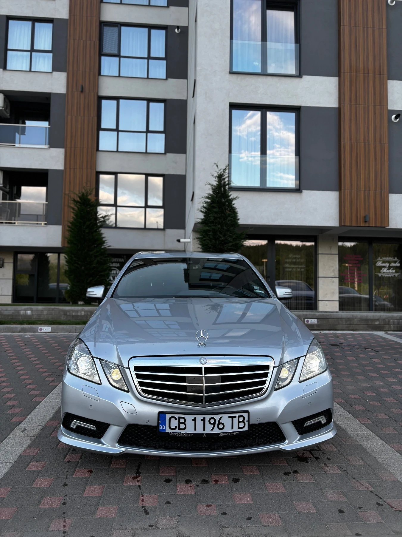 Mercedes-Benz E 350 AMG Pack, снимка 1