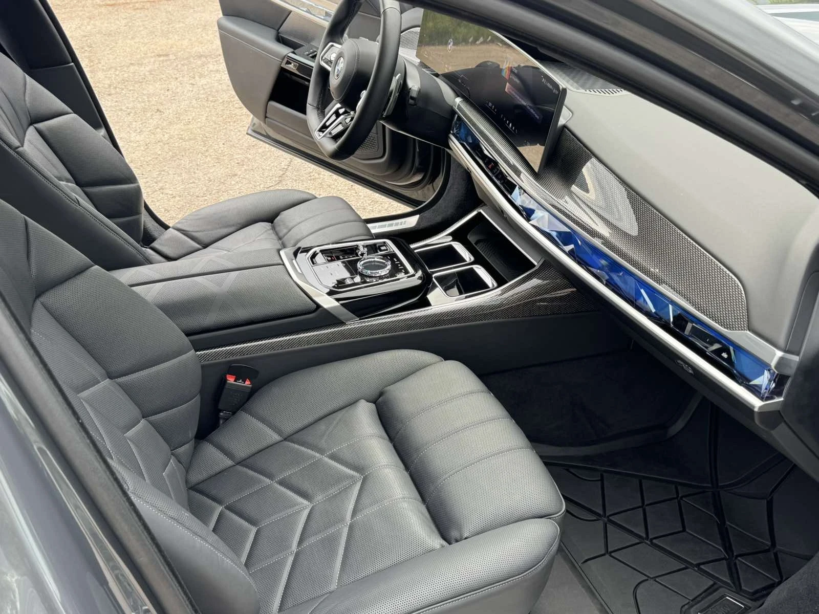 BMW 740  /Xdrive/TV/Bowers&Wilkins//HuD | Mobile.bg   12