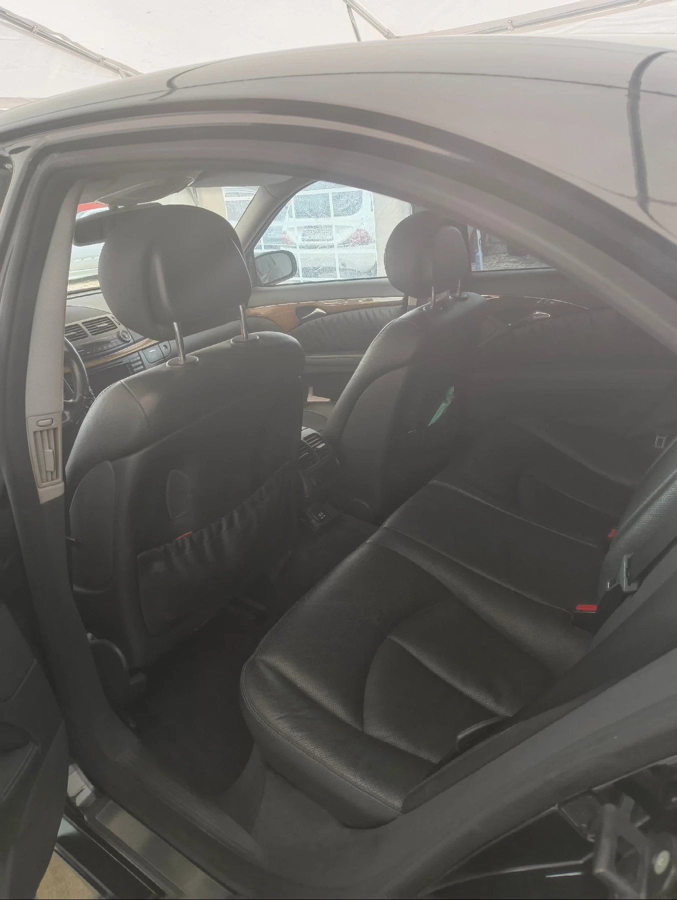 Mercedes-Benz E 320  - изображение 4
