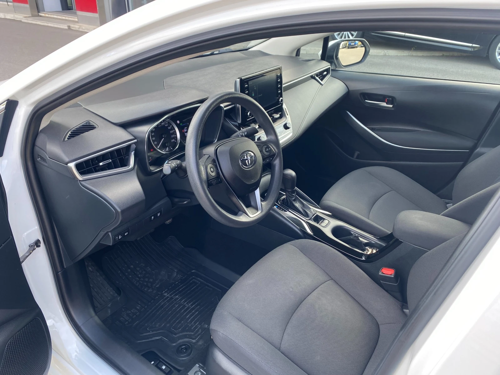 Toyota Corolla 1.8 HEV | Mobile.bg   13