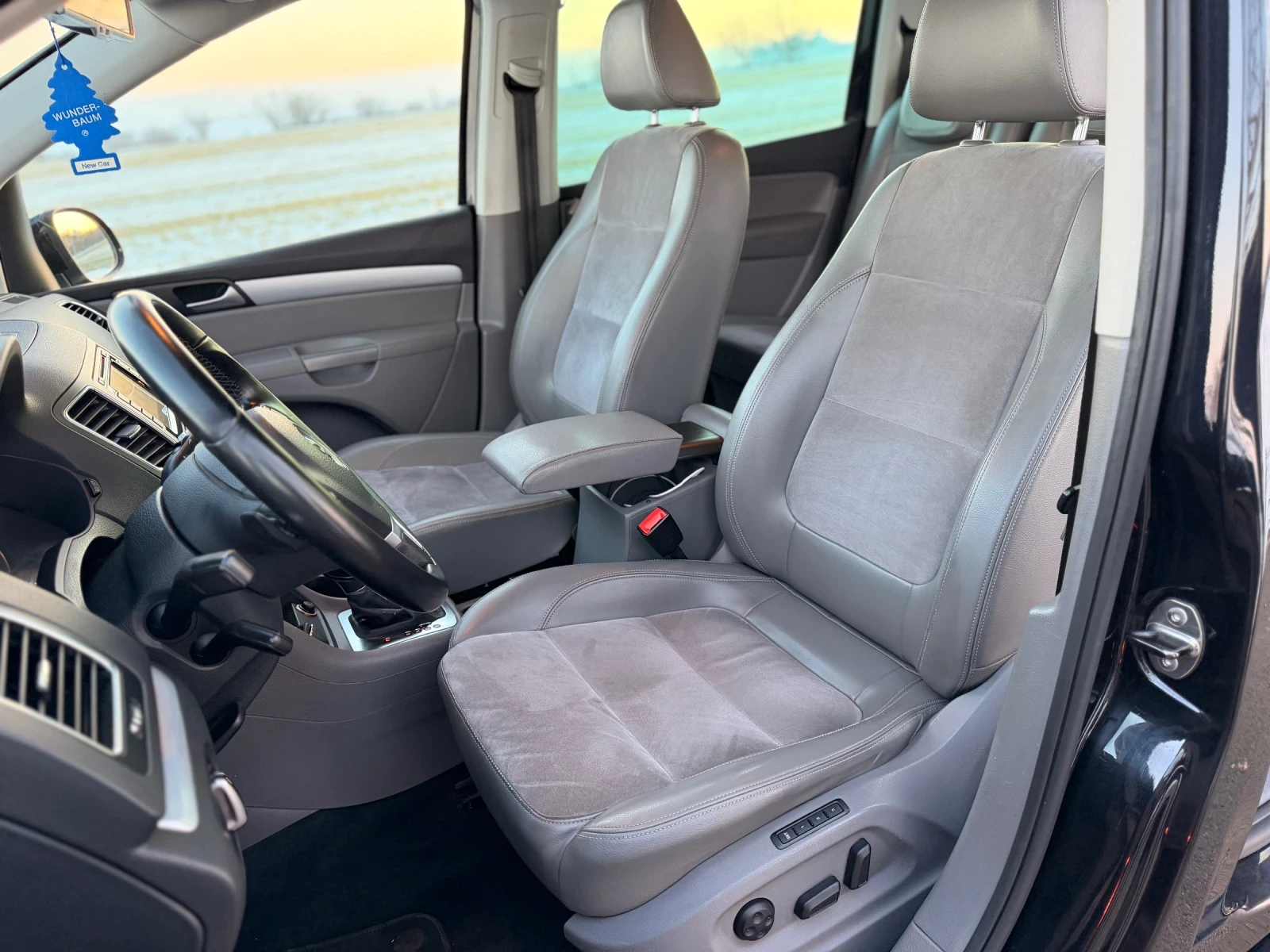 VW Sharan * 2.0tdi * 170�.� * Highline * KeylessGo * FULL | Mobile.bg � ����������� 10