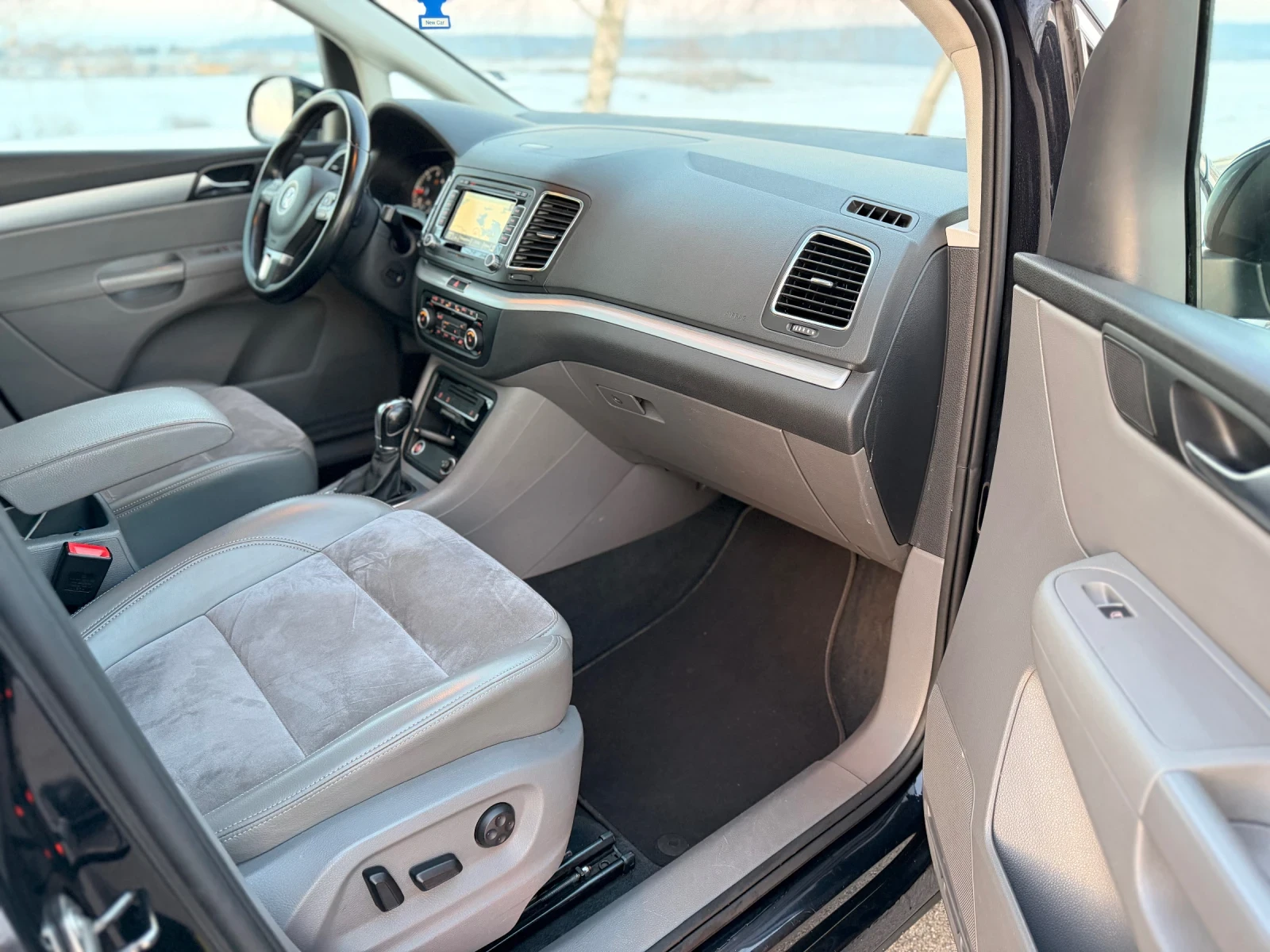 VW Sharan * 2.0tdi * 170�.� * Highline * KeylessGo * FULL | Mobile.bg � ����������� 7