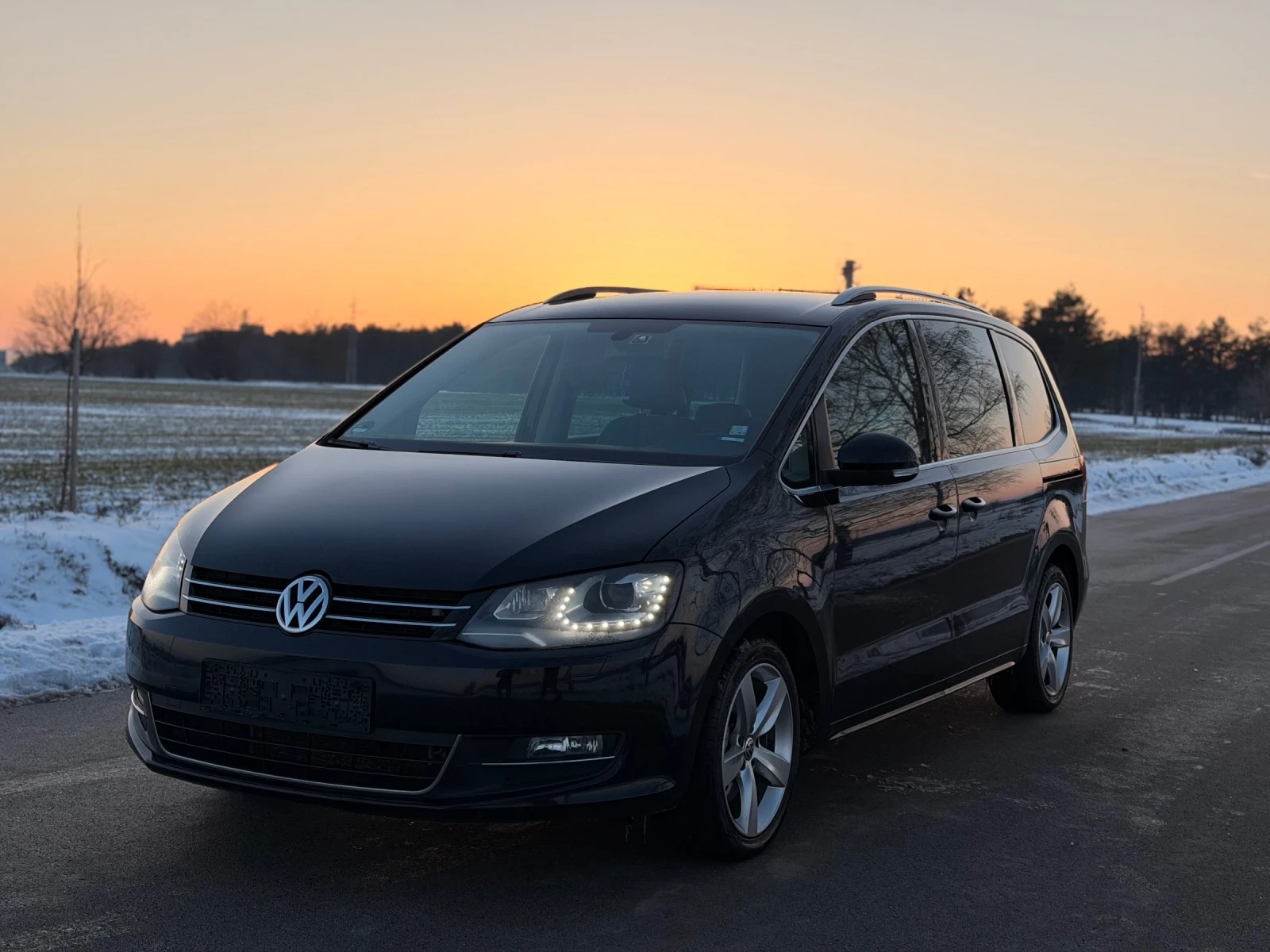 VW Sharan * 2.0tdi * 170�.� * Highline * KeylessGo * FULL | Mobile.bg � ����������� 2