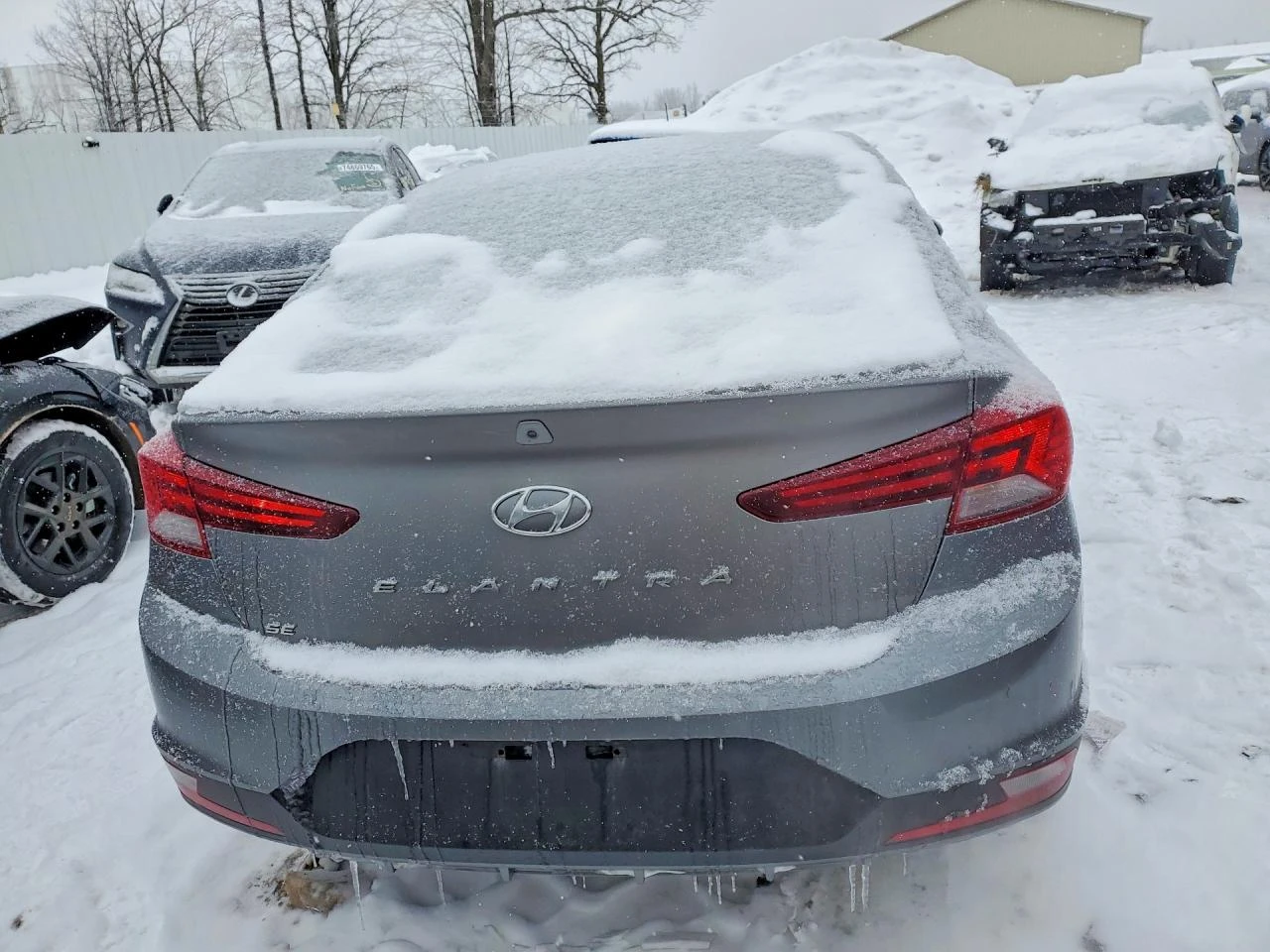 Hyundai Elantra 2.0* РЕАЛНИ КМ - изображение 6