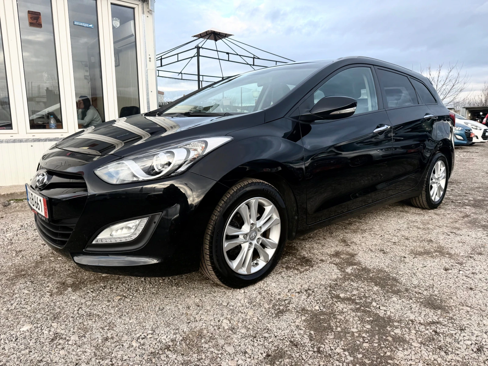 Hyundai I30 1.6CRDI Facelift Швейцария  - изображение 4