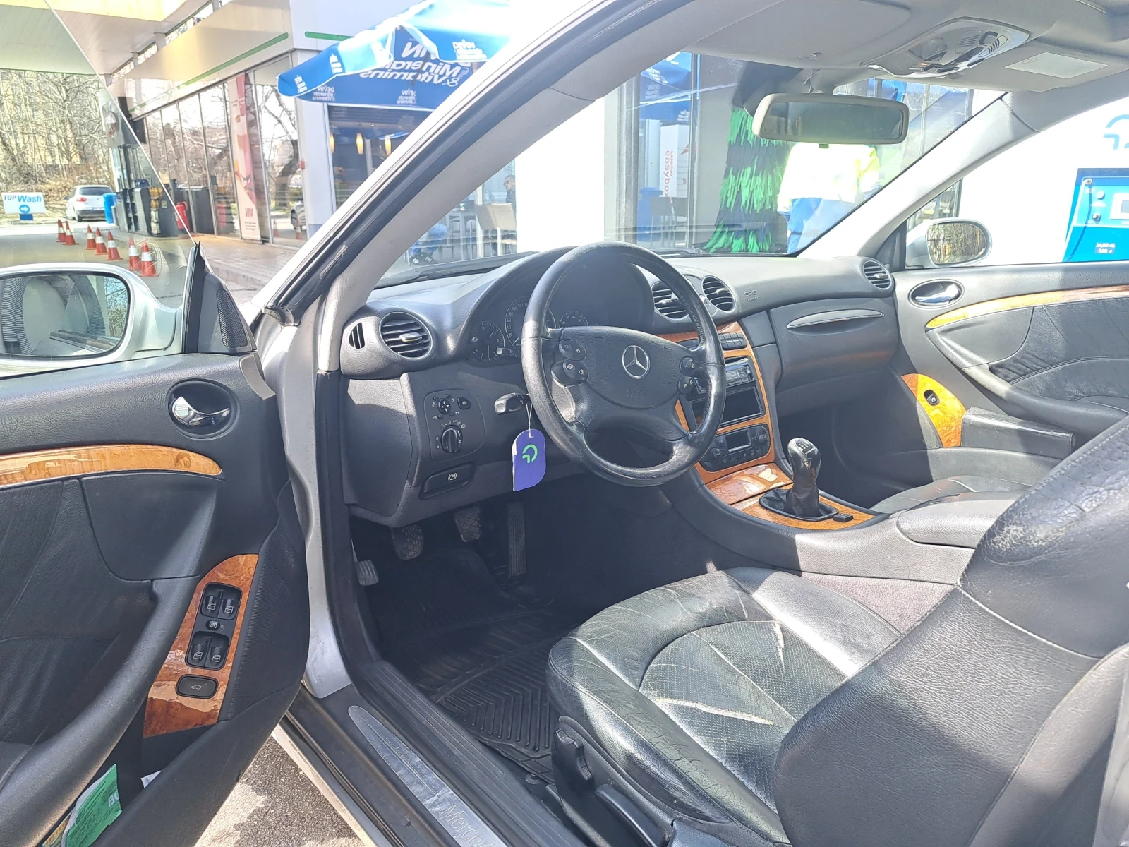 Mercedes-Benz CLK 240, снимка 5 - Автомобили и джипове - 53879998